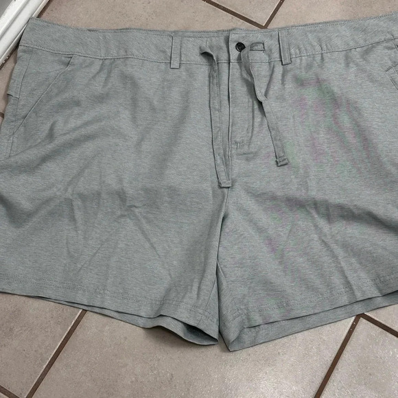 Magellan Womens Outdoors Falcon Lake Shorty Plus Size Shorts 5" Size 3X - Picture 2 of 11